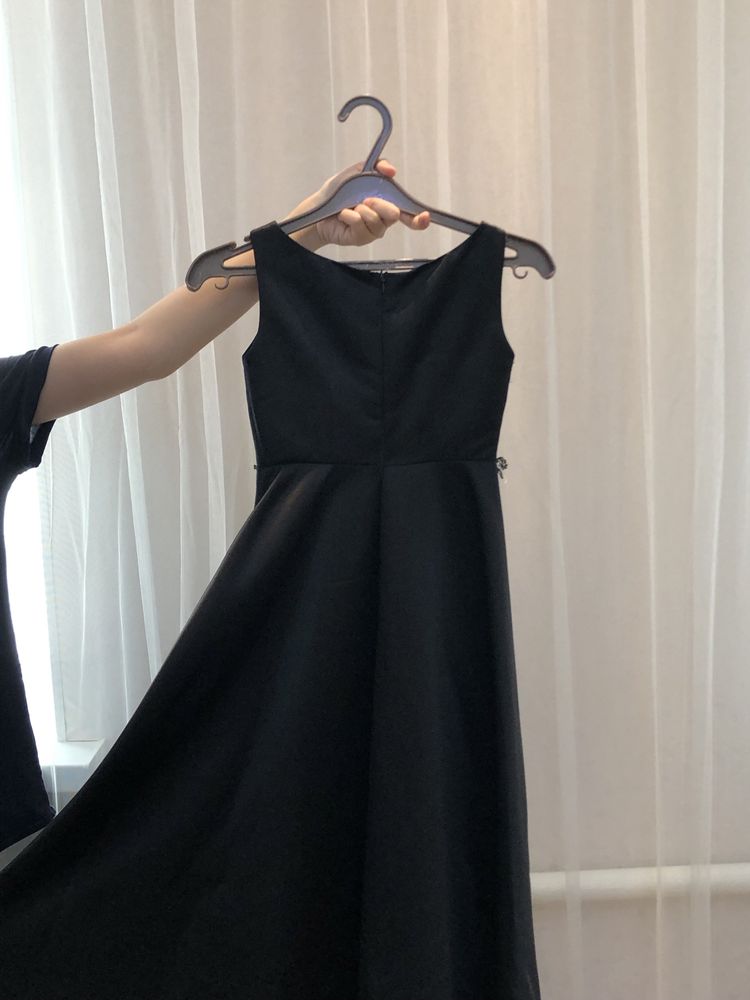 черное бальное платье