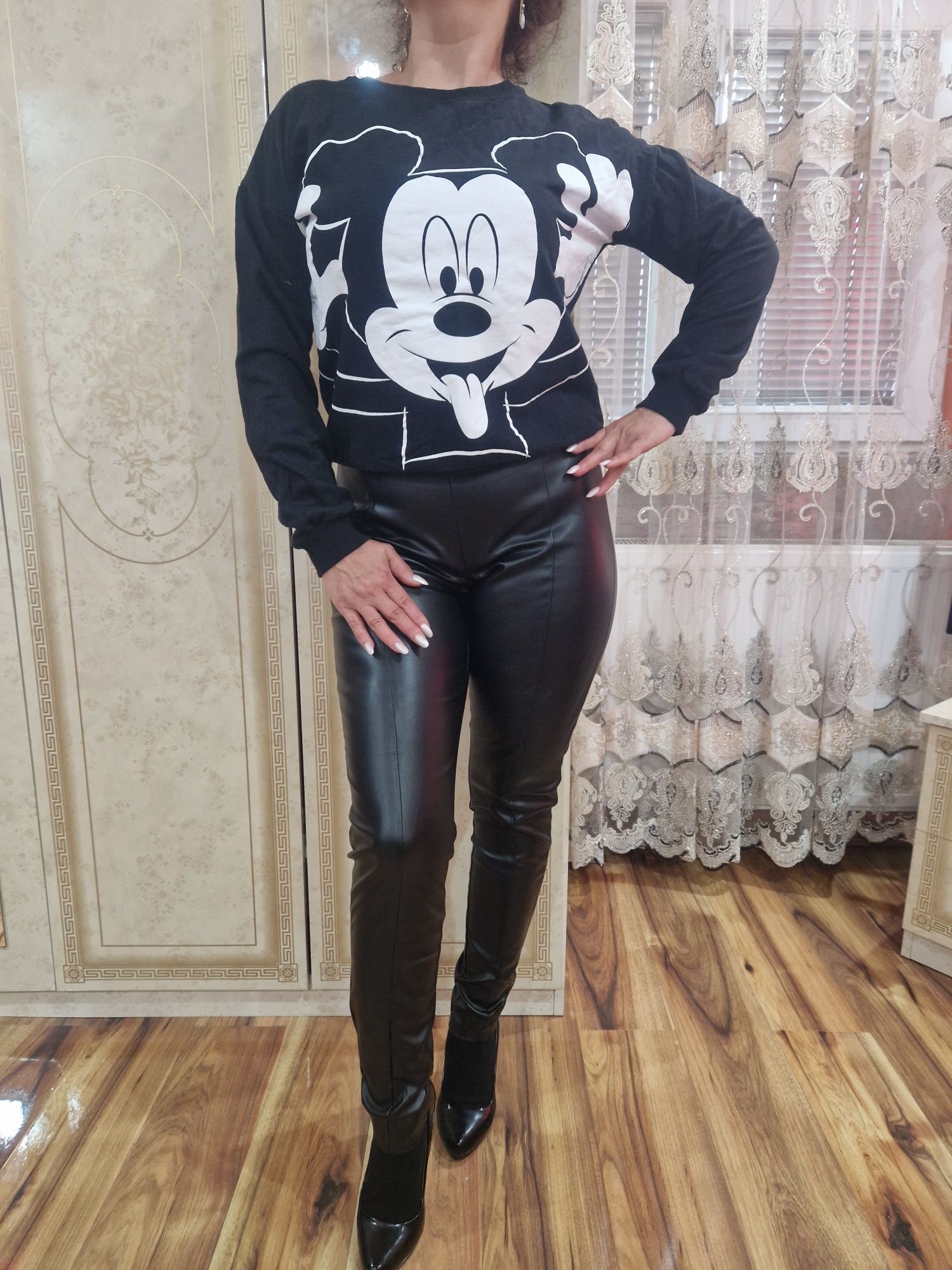Pantaloni Sinsay+ luza, ambele la doar 45 lei