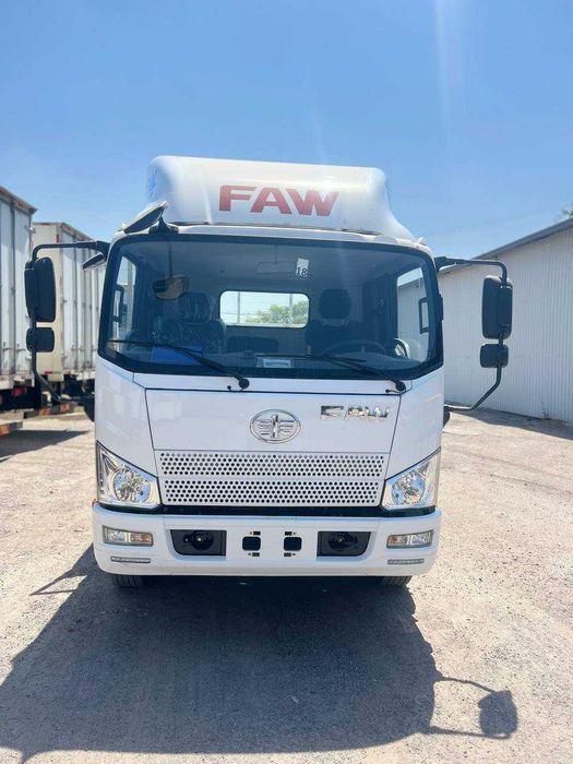 Бортовой автофургон FAW TIGER VH 4Х2 7 тн