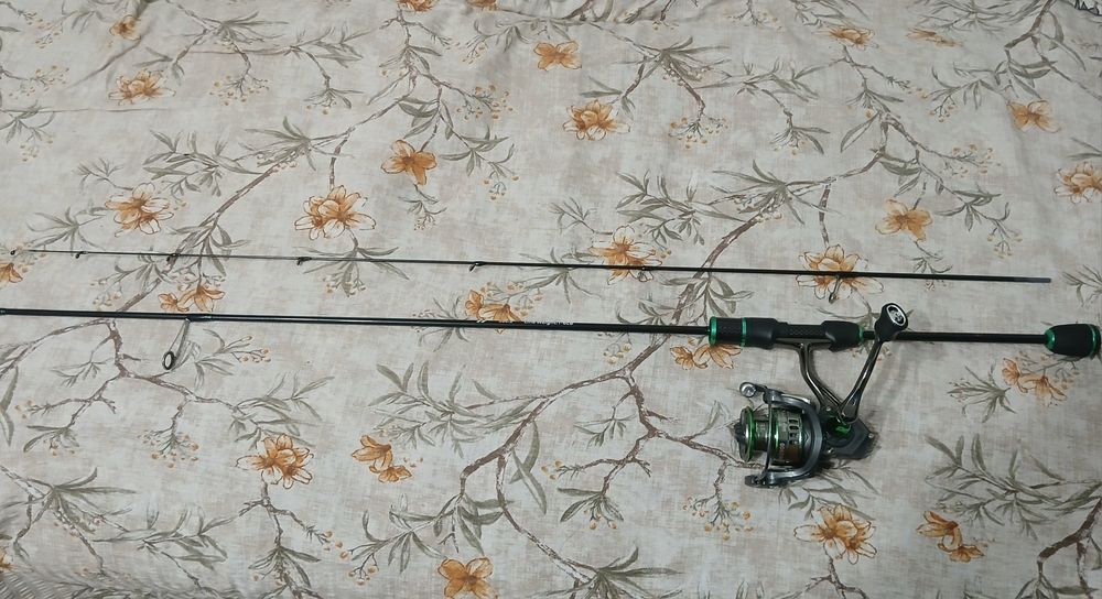 Lanseta spinning 1,8 m cu mulineta 2000 si fir - COMBO  NOU