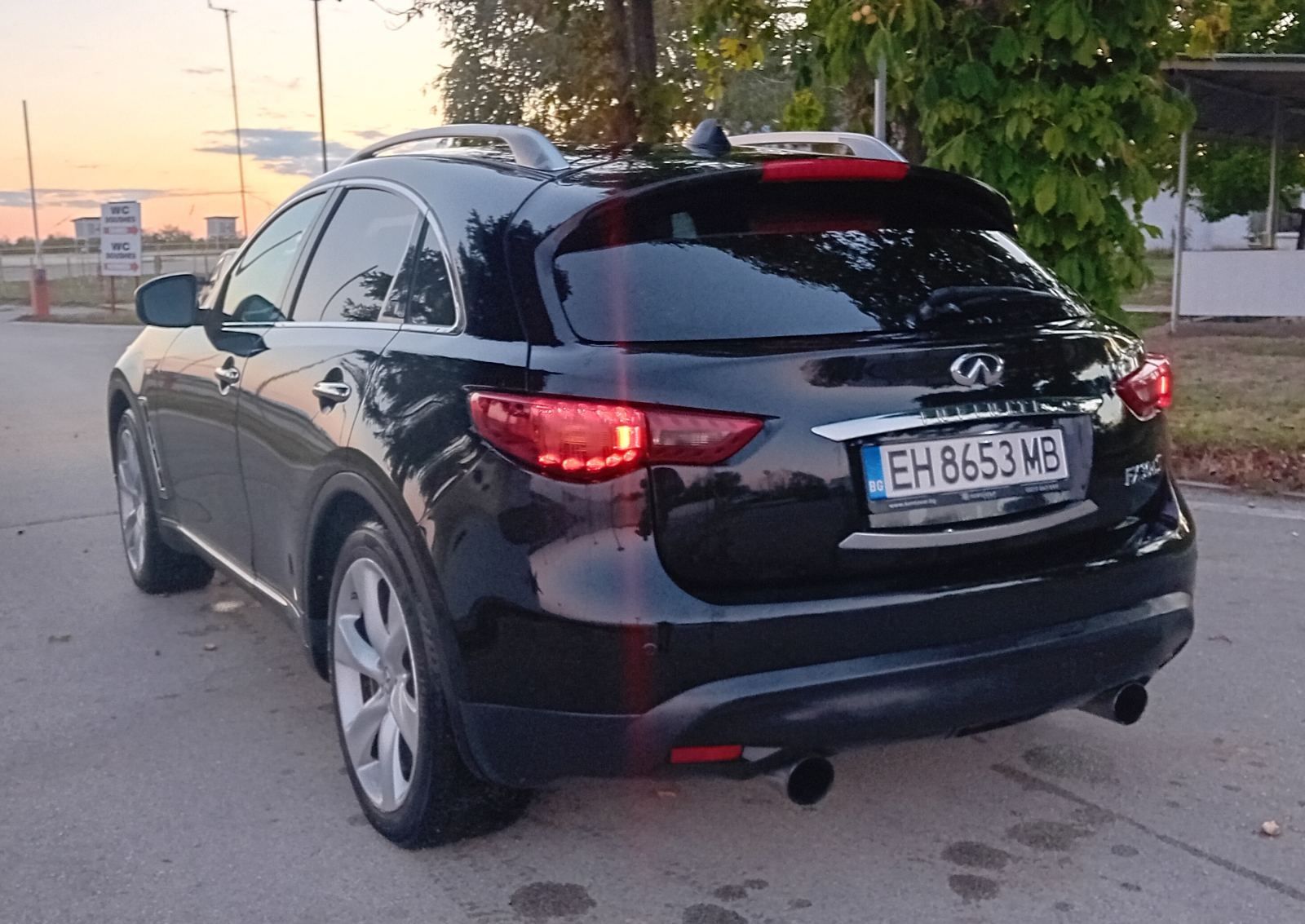 Infiniti  FX30 S