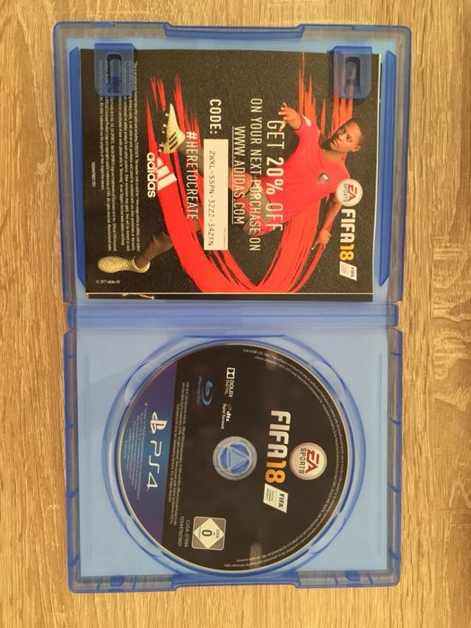 Vând FIFA 18 PS4