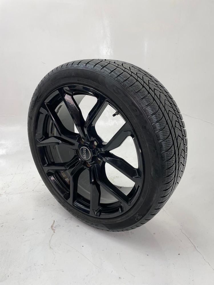 Jante originale Range Rover + cauciucuri Pirelli!