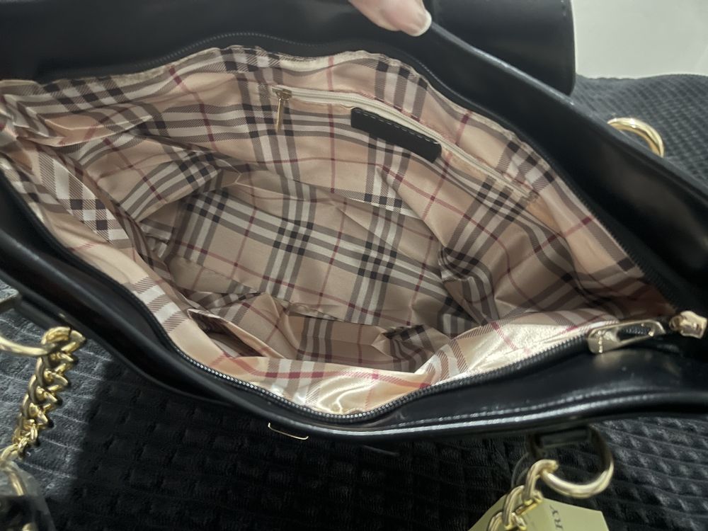 Дамска чанта Burberry