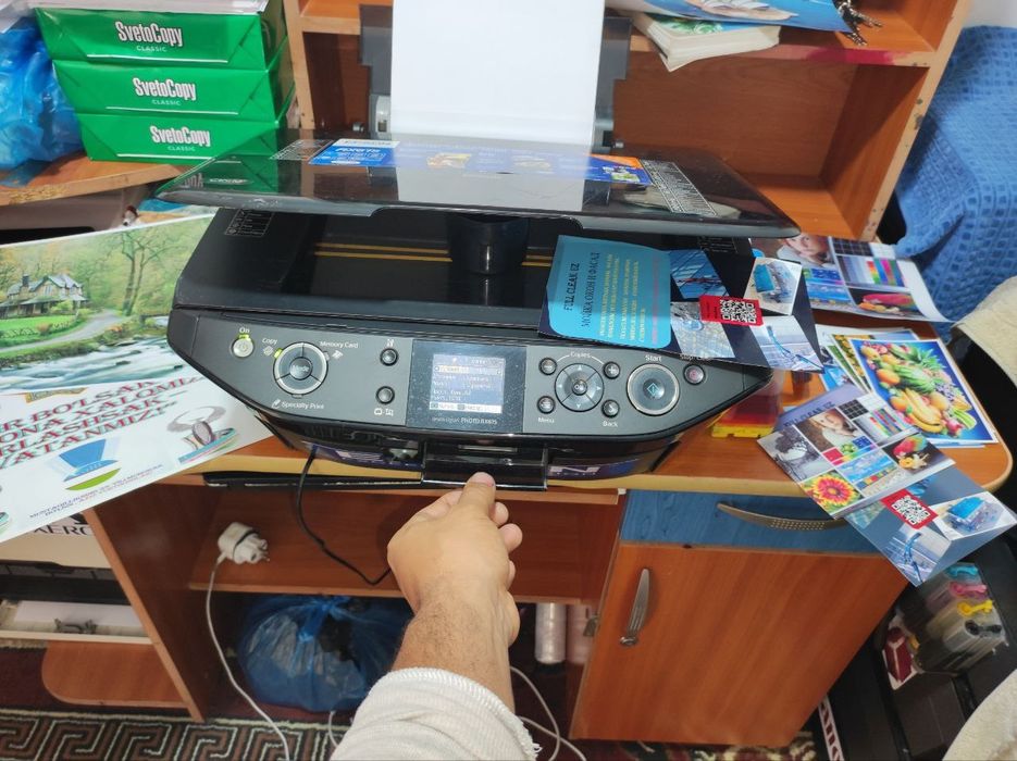 Epson 615 kopiya skanerli 6 ta rangli tezkor printer. dyuzi 100% tiniq