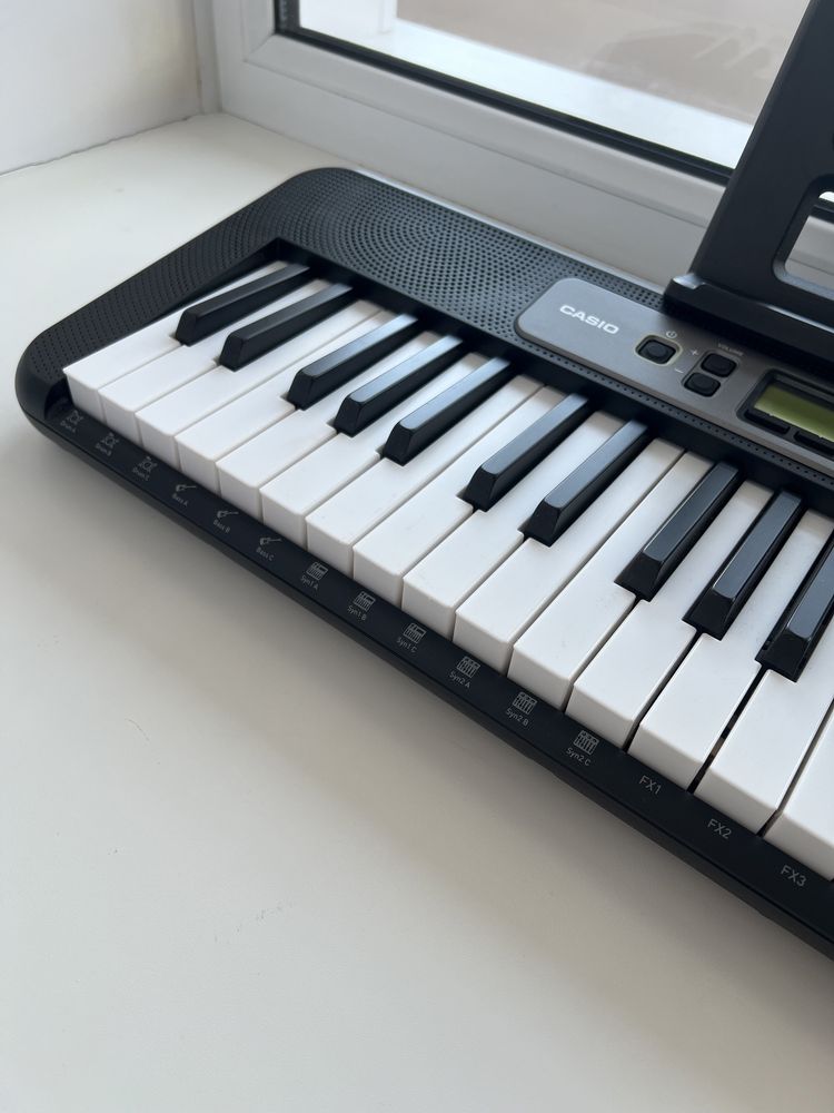 Синтезатор CASIO LK-S250C7 Black