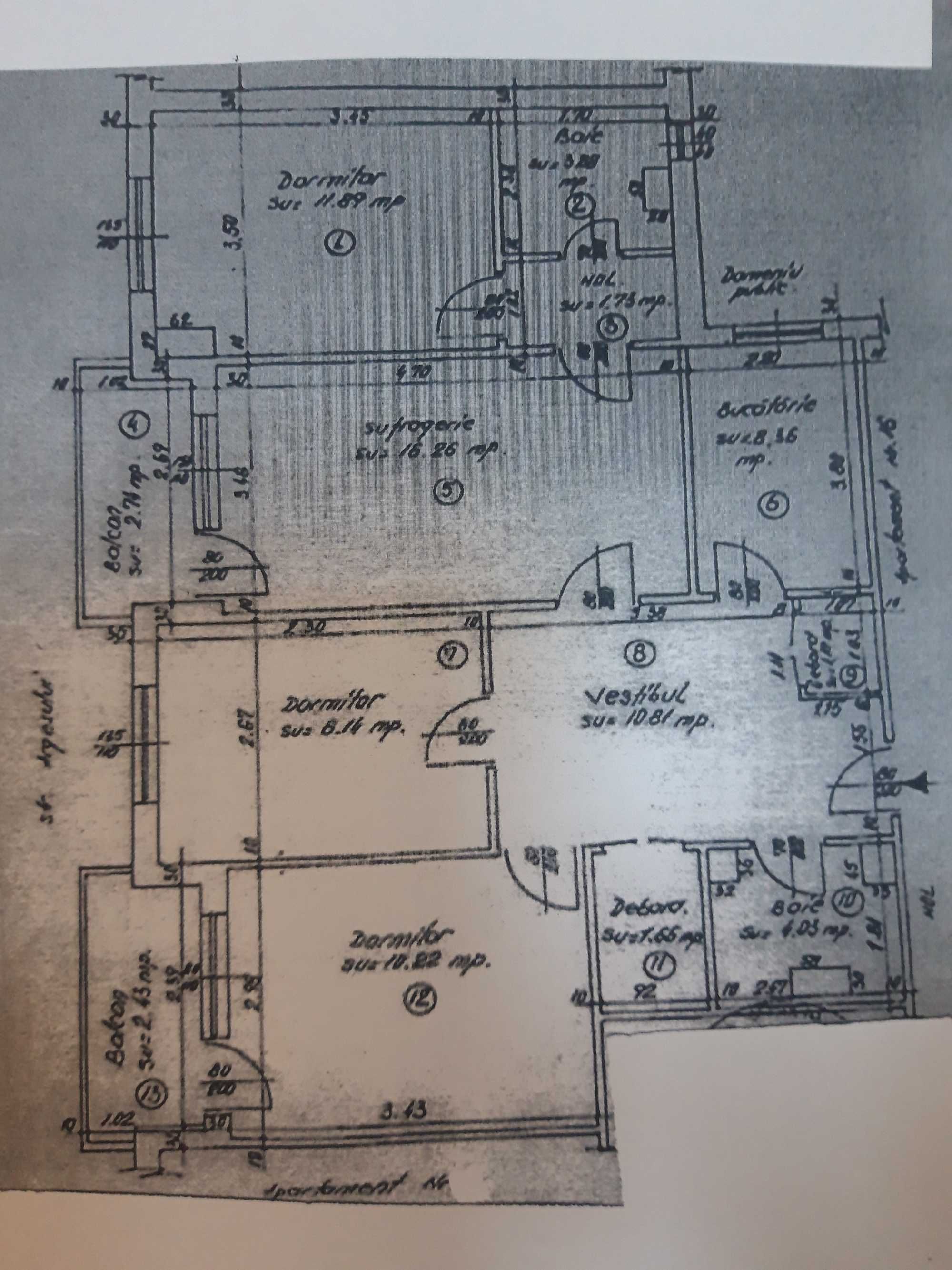 Vand apartament  4 camere, decomandat, 77 mp.