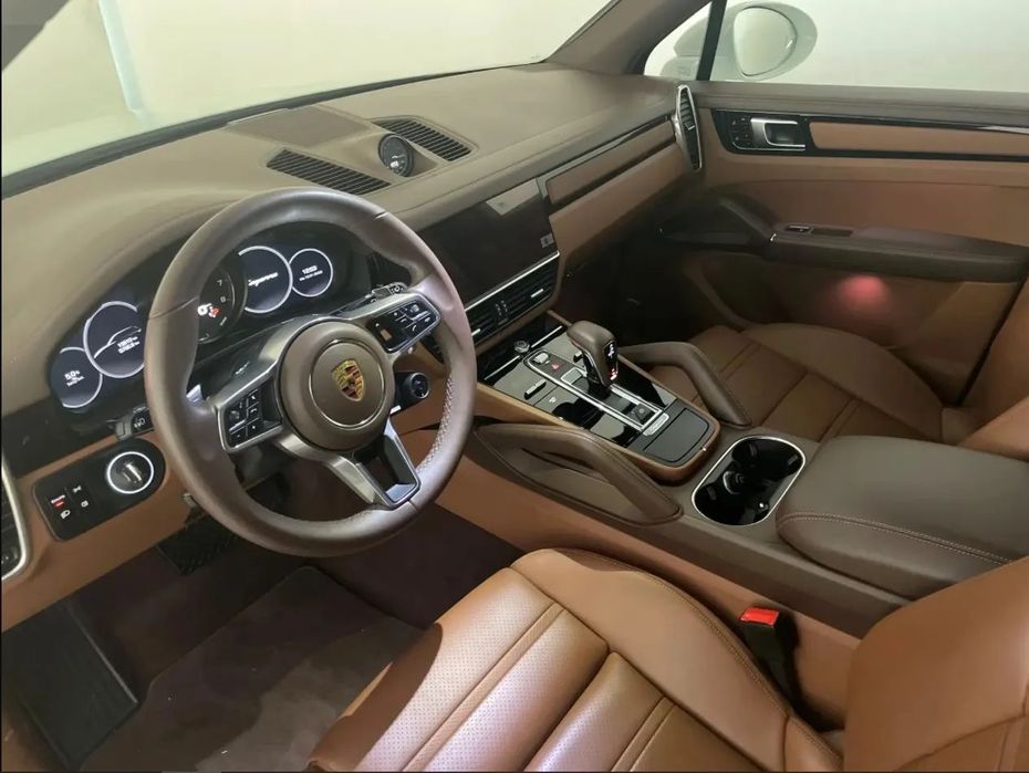 Porsche Cayenne Porsche Cayenne Plugin + TVA deductibila