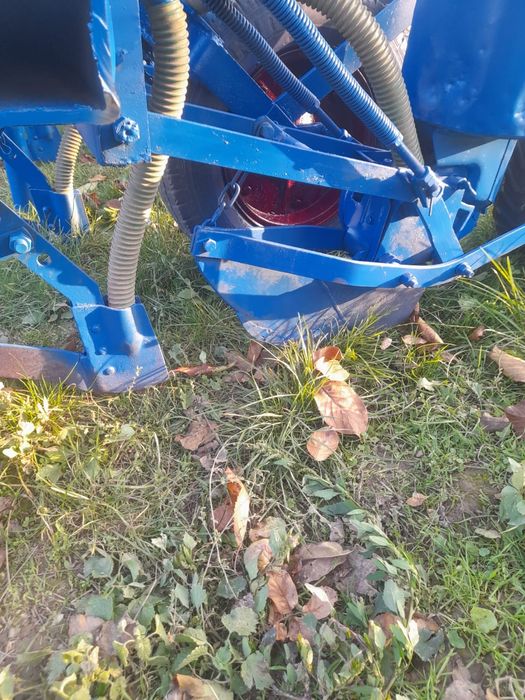 Semănătoare spc 4 cu fertilizare