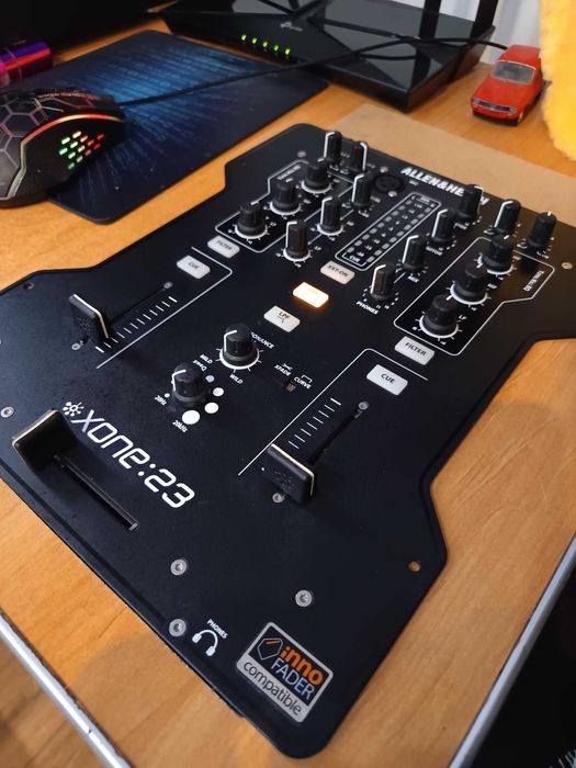 Mixer Allen & Heath Xone 23