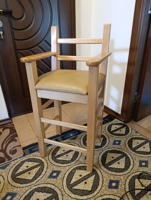 Scaun masă copii