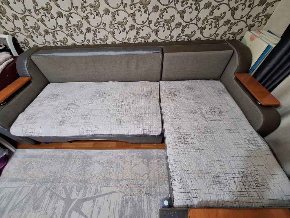 Угловой диван + кресло