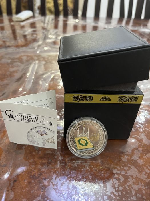 Монета коллекционная