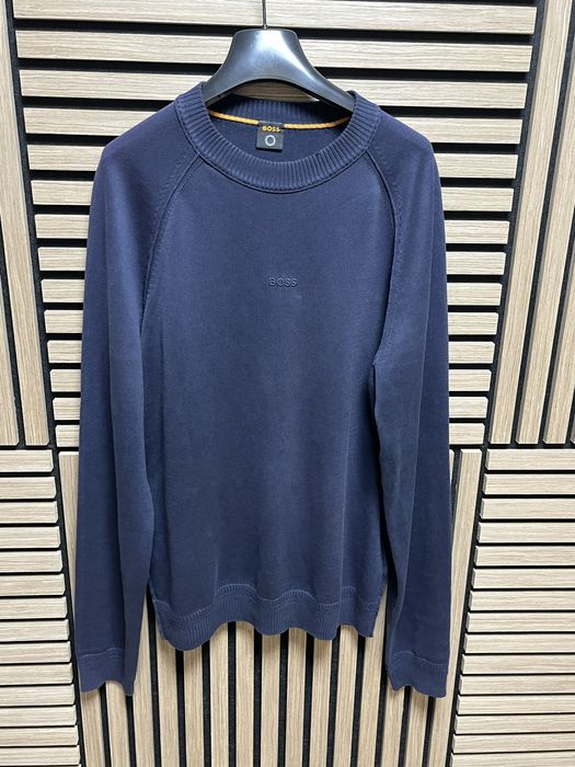 Hugo Boss : Konser Jumper - НОВ размер Л / Оригинал