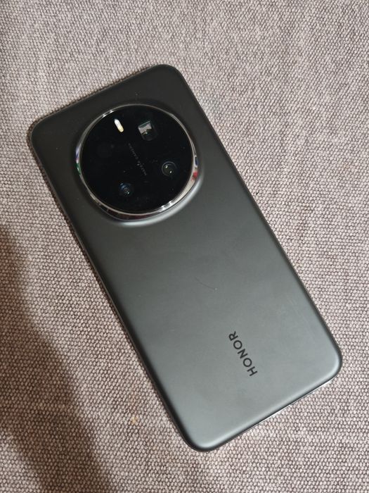 Vand Honor Magic 7 Pro  512 GB nou cu garantie
