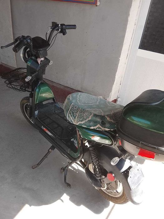 Skuter sotiladi srochna