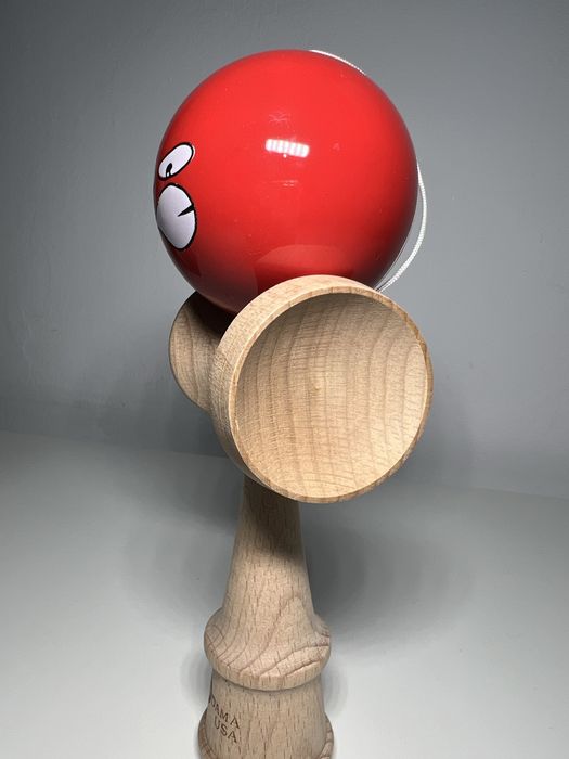 Kendama USA - Bila Lucioasa (NOUĂ)