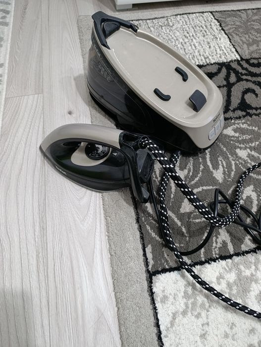 Statie Tefal SV6140E0 - varf talpa rupt