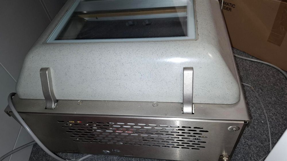 Продавам Вакуум машина multiVAC C200