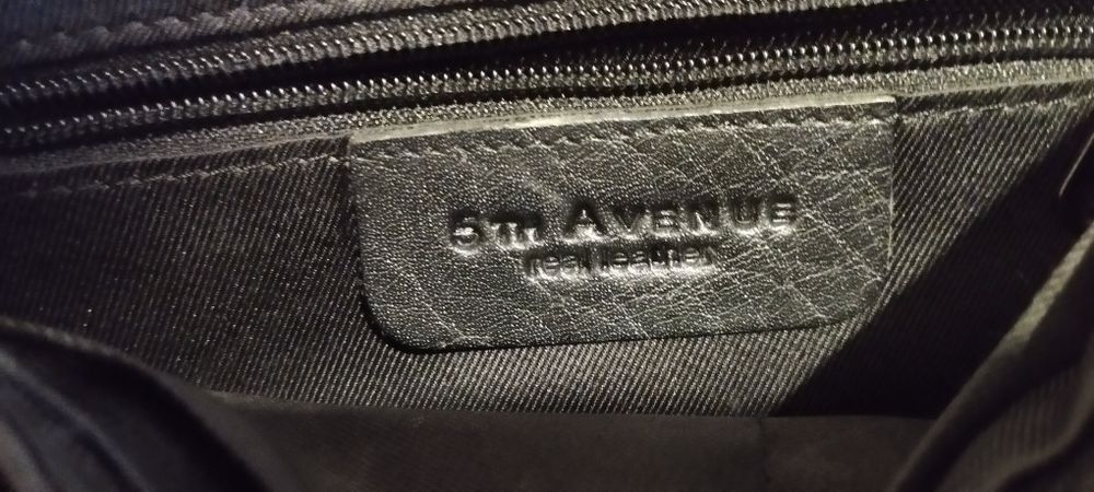 Маркова дамска чанта от естествена кожа