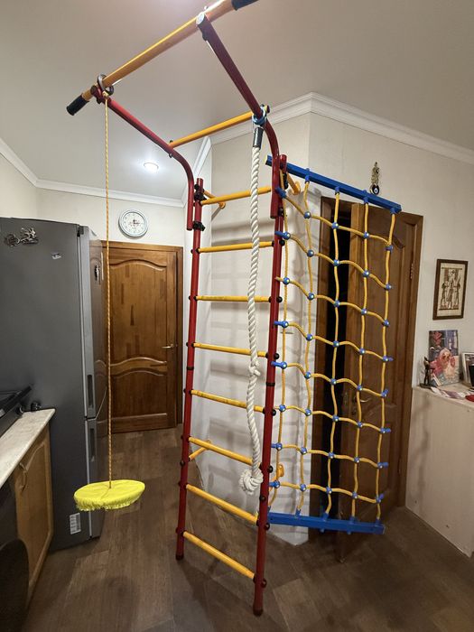 Шведская стенка-турник для детей и подростков