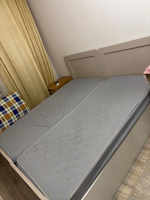 2 Кровати с матрацем 20 000 тг за обе