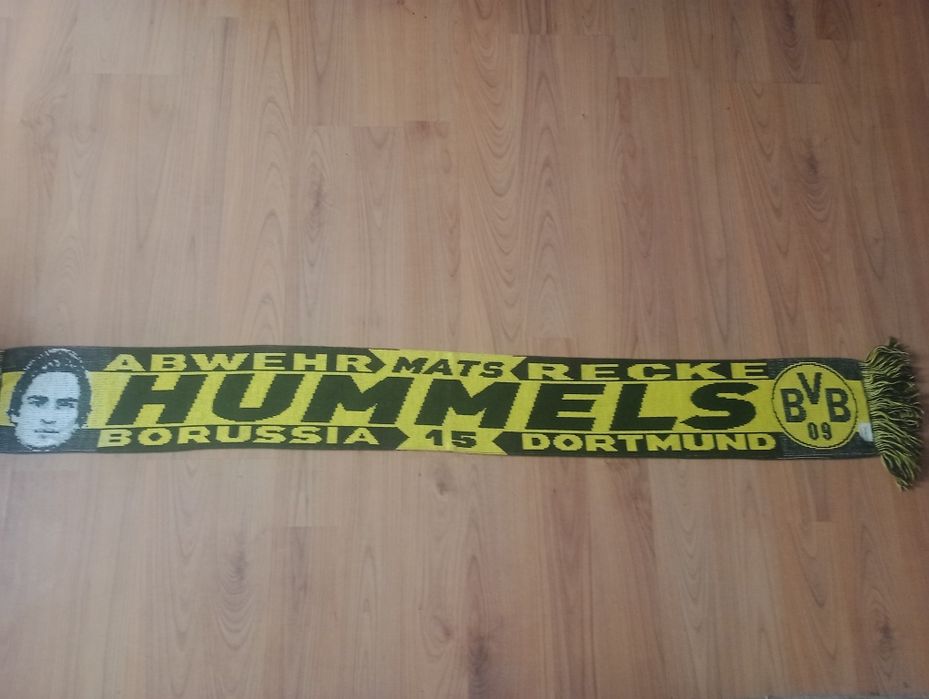 Vând/Schimb Fular BVB Dortmund Mats Hummels de colecție