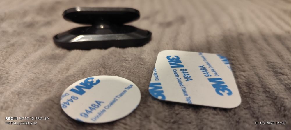 Suport auto magnetic pentru smartphone