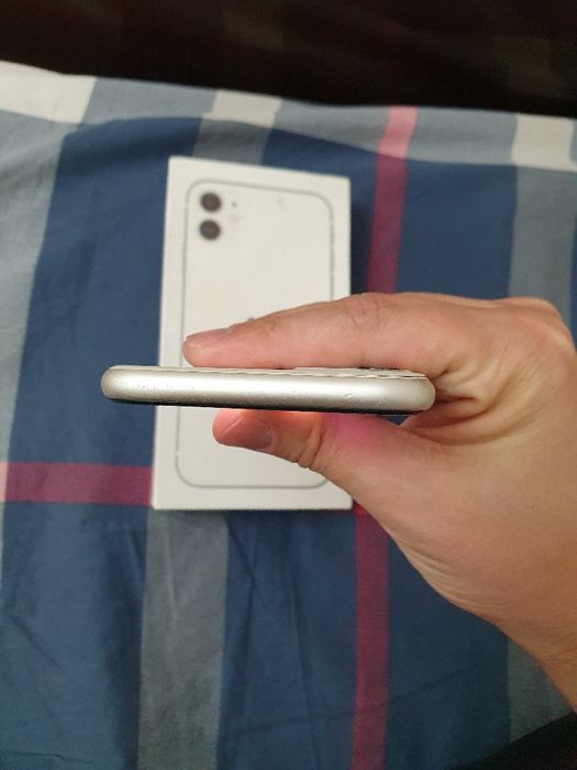 Srochna sotiladi Apple Iphone 11 128GB RU/A White Original Karobkali
