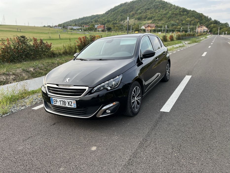 Peugeot 308   Panoramic 2017  136000 km