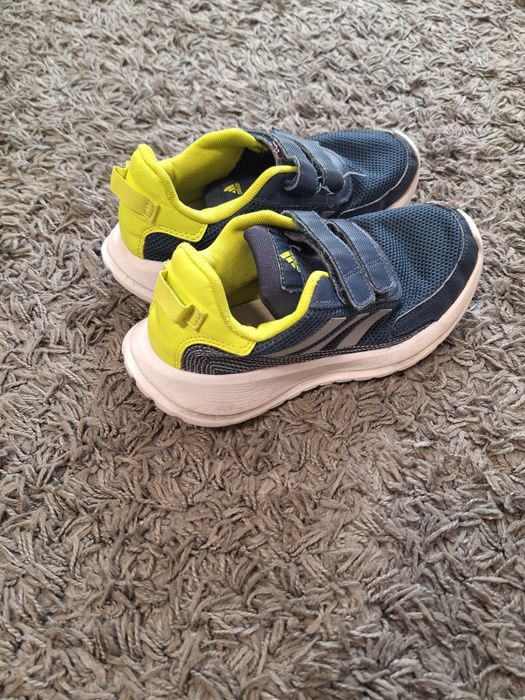Маратонки Adidas