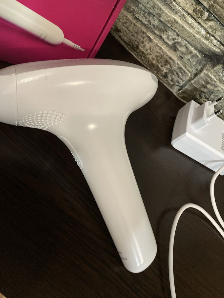 Епилатор Philips Lumea