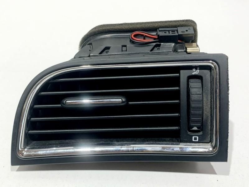 Grila ventilatie stanga fata Skoda Superb 2 (2008-2013) 3T0819701