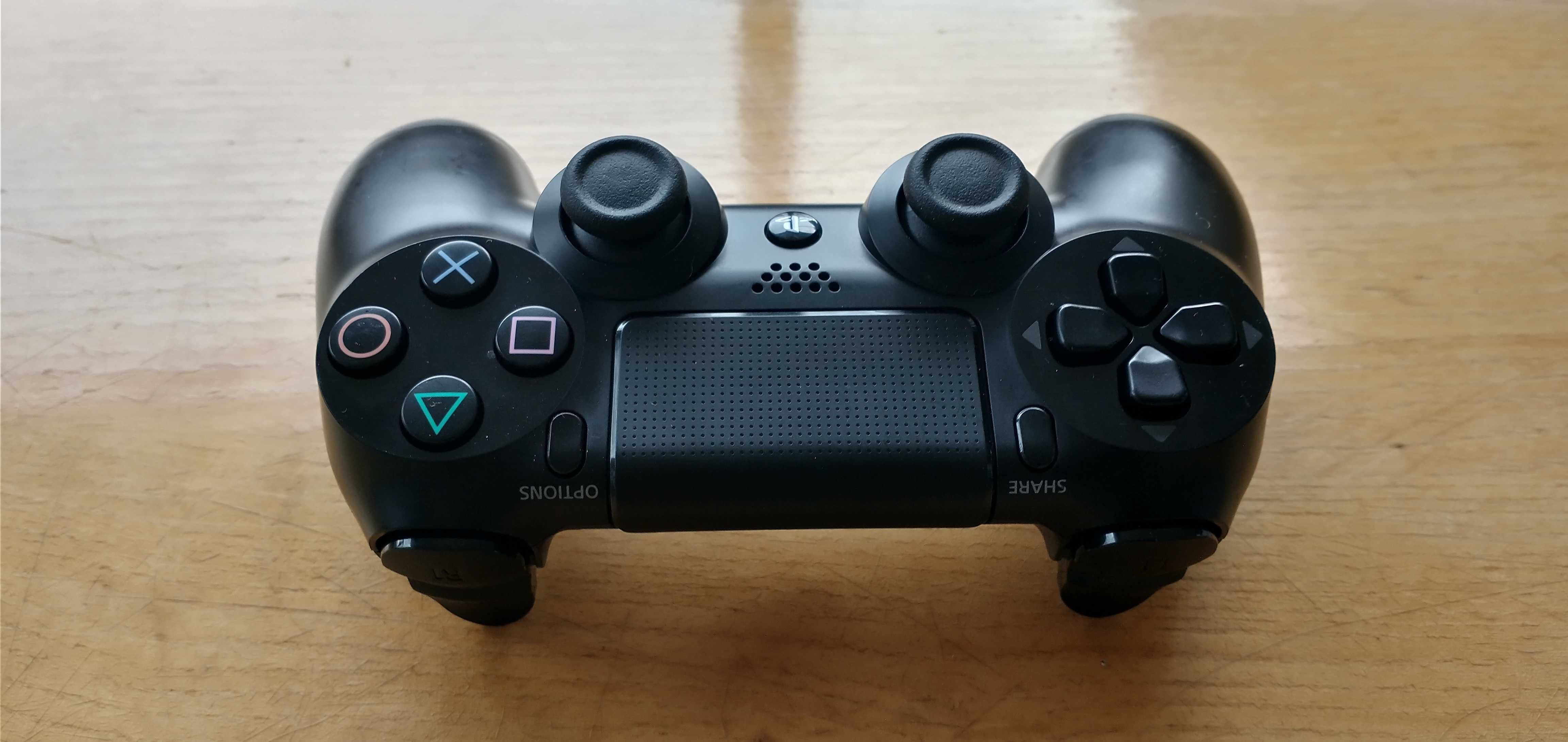 Vand joystick / controller / maneta pentru consola playstation 4 / ps4