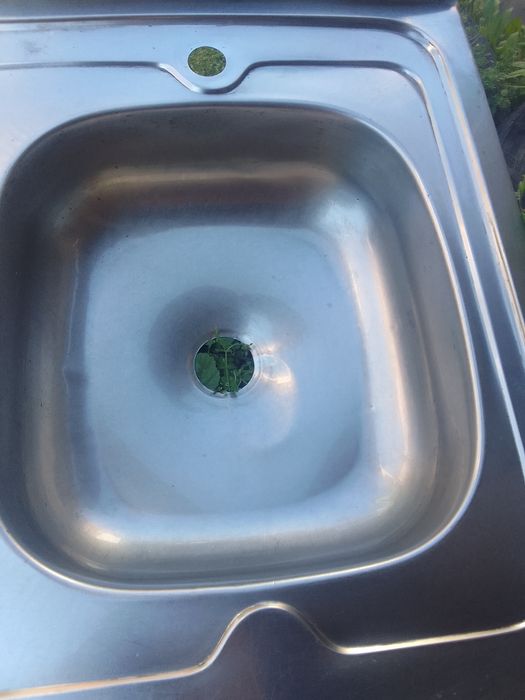 Продам раковина нержавейка 2 пары левые на 60. Цена за пару. 10. Тысяч