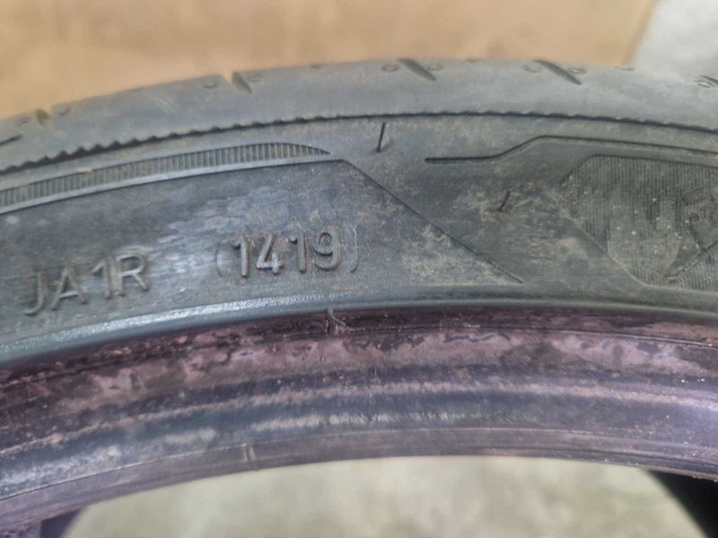 2 Goodyear R21 305/30
летни гуми
DOT1419