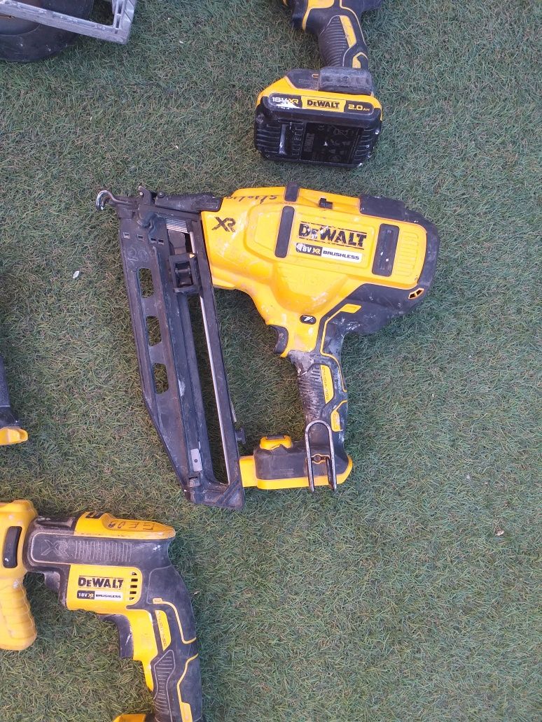 Scule dewalt 18 v