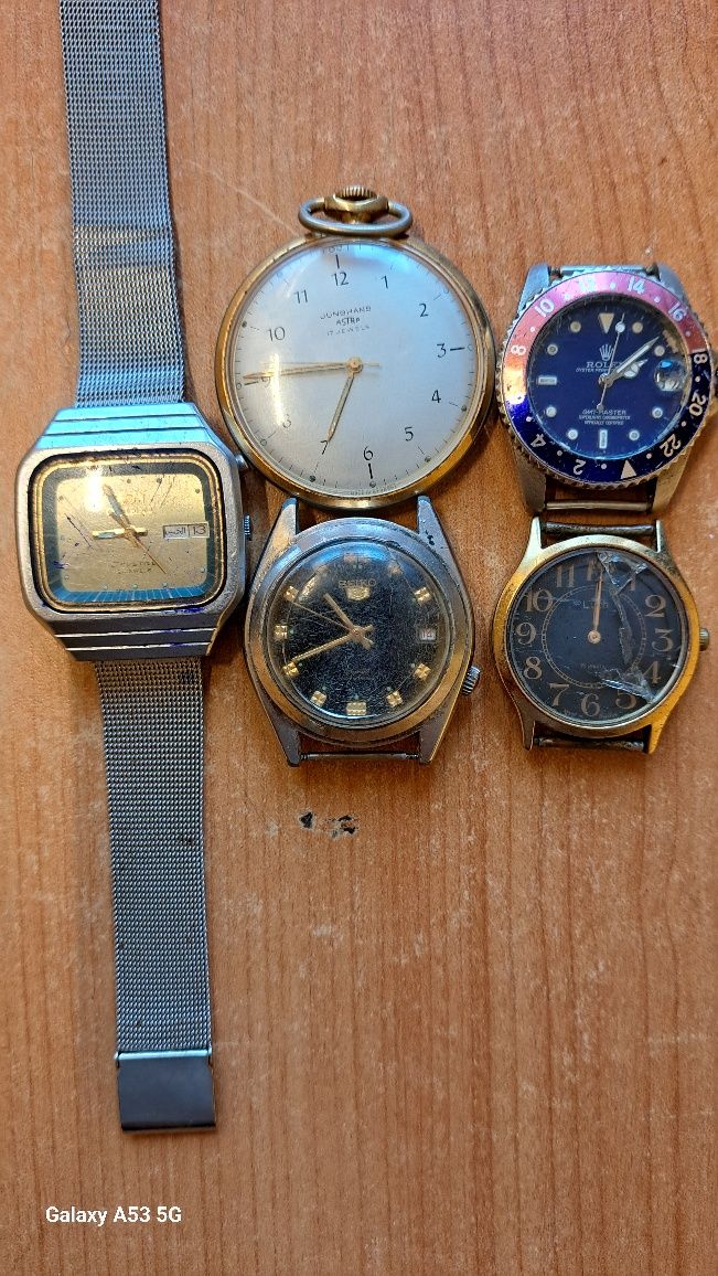 Ceasurii  colecție
