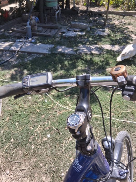 Buna vand bicicleta electrica in stare buna