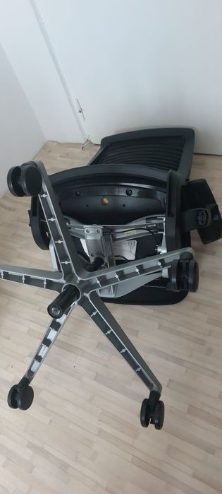 Scaun de birou Steelcase Think V2