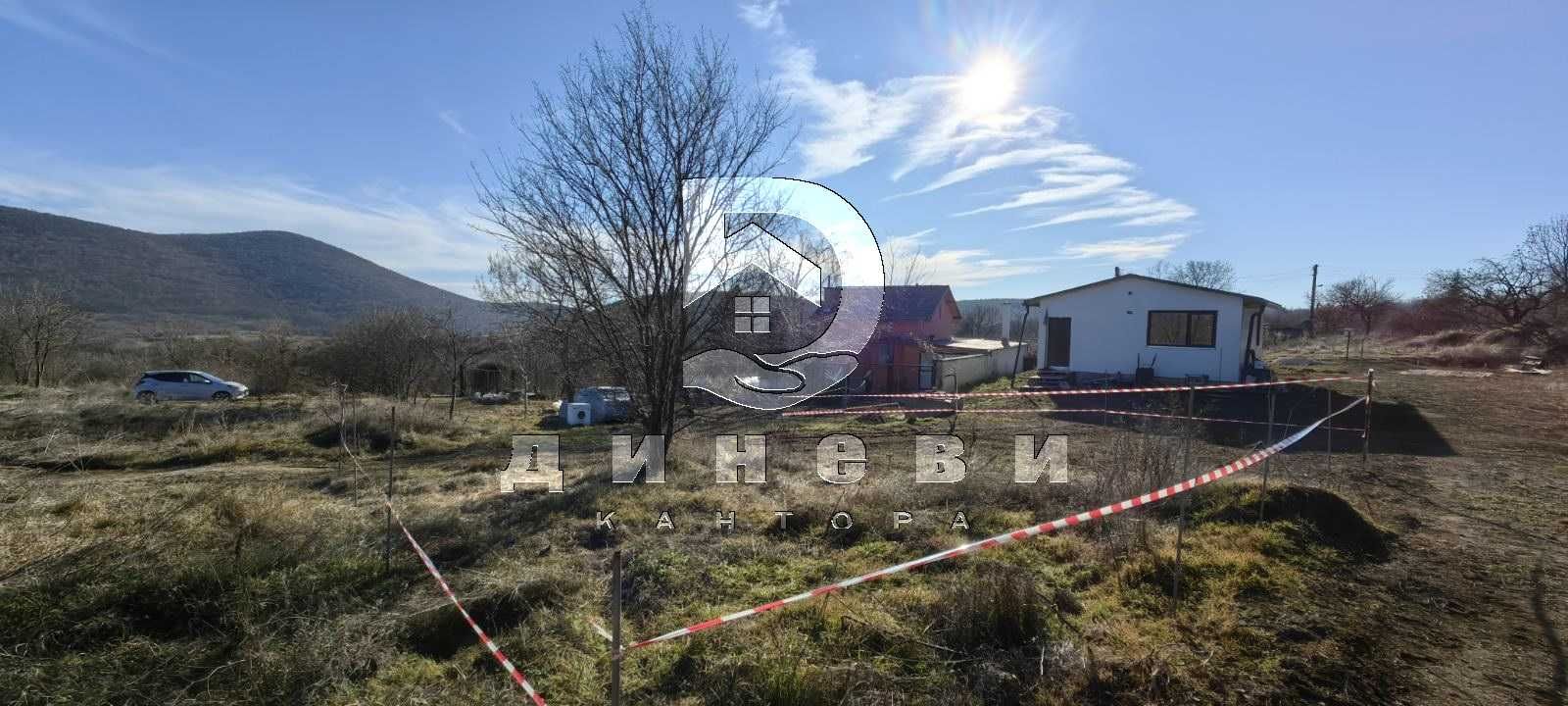 Продавам парцел в с. Сулица