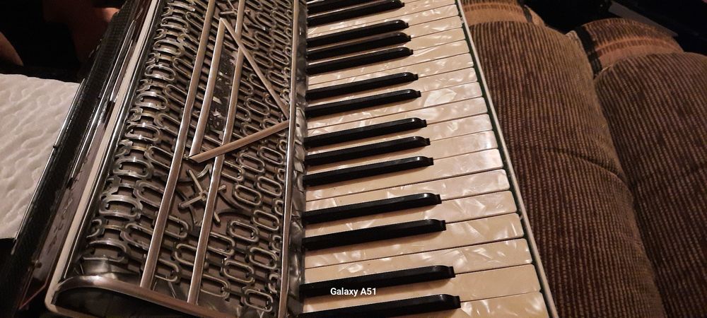 Acordeon hohner verdi I