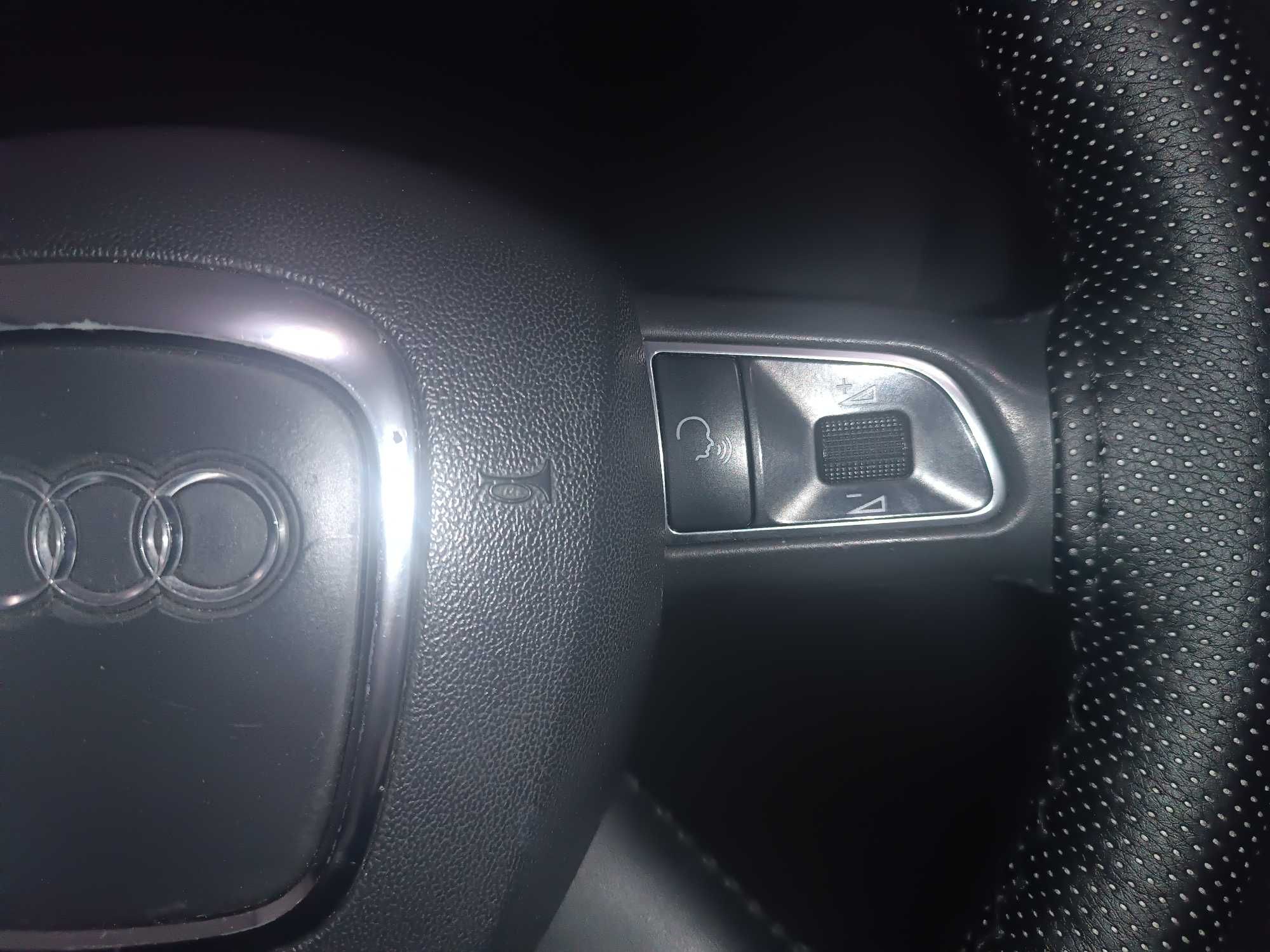 Мултиволан със airbag a4 B8 2011
