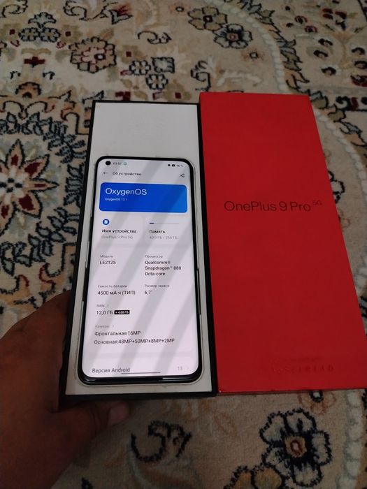 One plus 9 pro 5G 12 +256