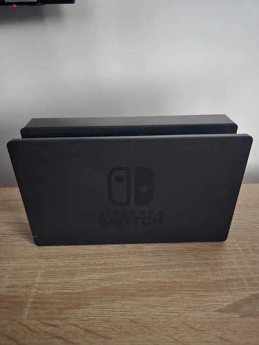 Nintendo switch V2 (baterie mai buna) cu garantie 1 an si accesorii