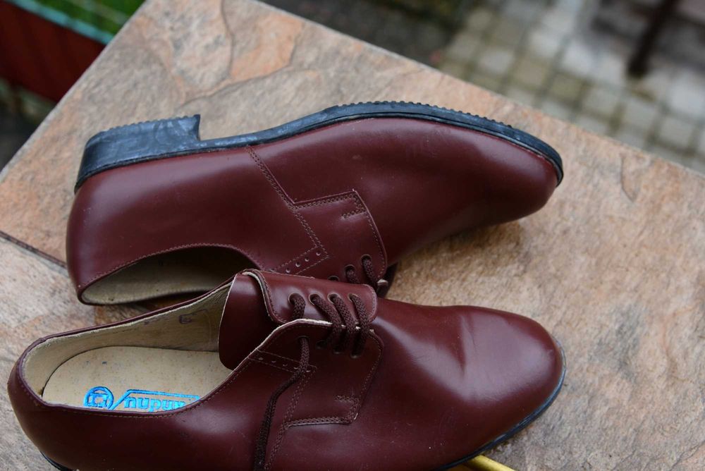 Военни обувки "Пирин" от соца