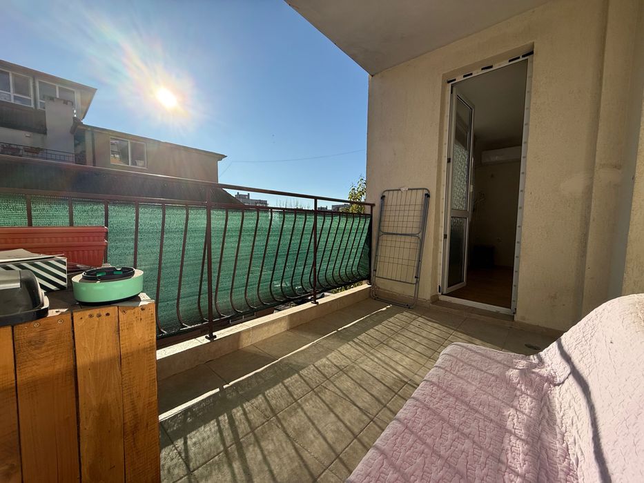 Двустаен апартамент под навм