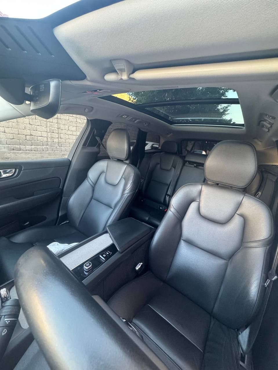 Продаю Белую красавицу Вольво XC 60 Гибрид