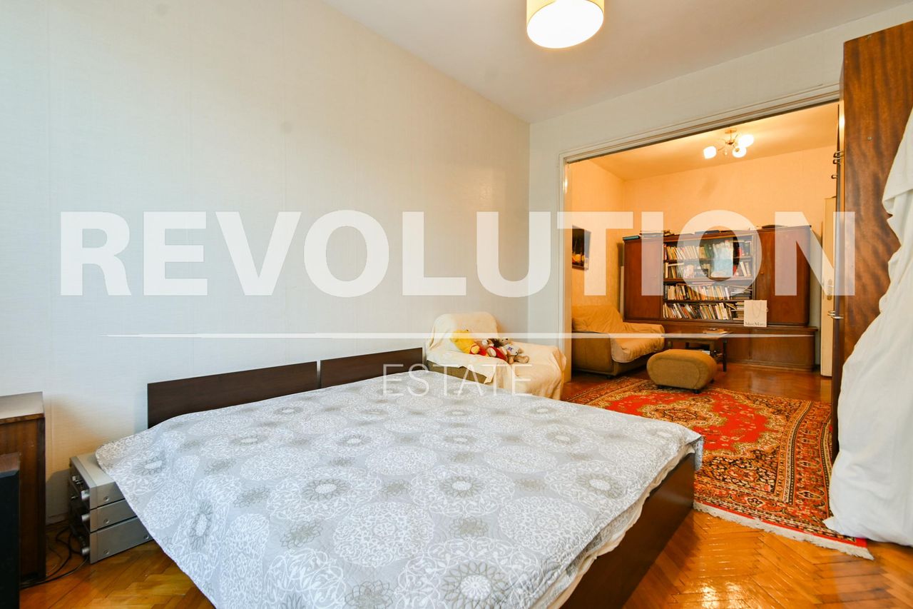 Продава се Тристаен апартамент в София, Център - 88 кв.м за 2955 €/кв.м - Снимка #6