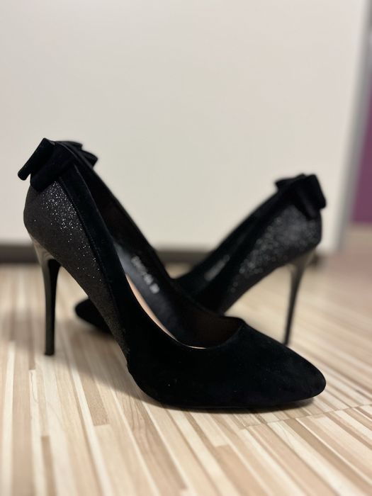 Дамски обувки на ток